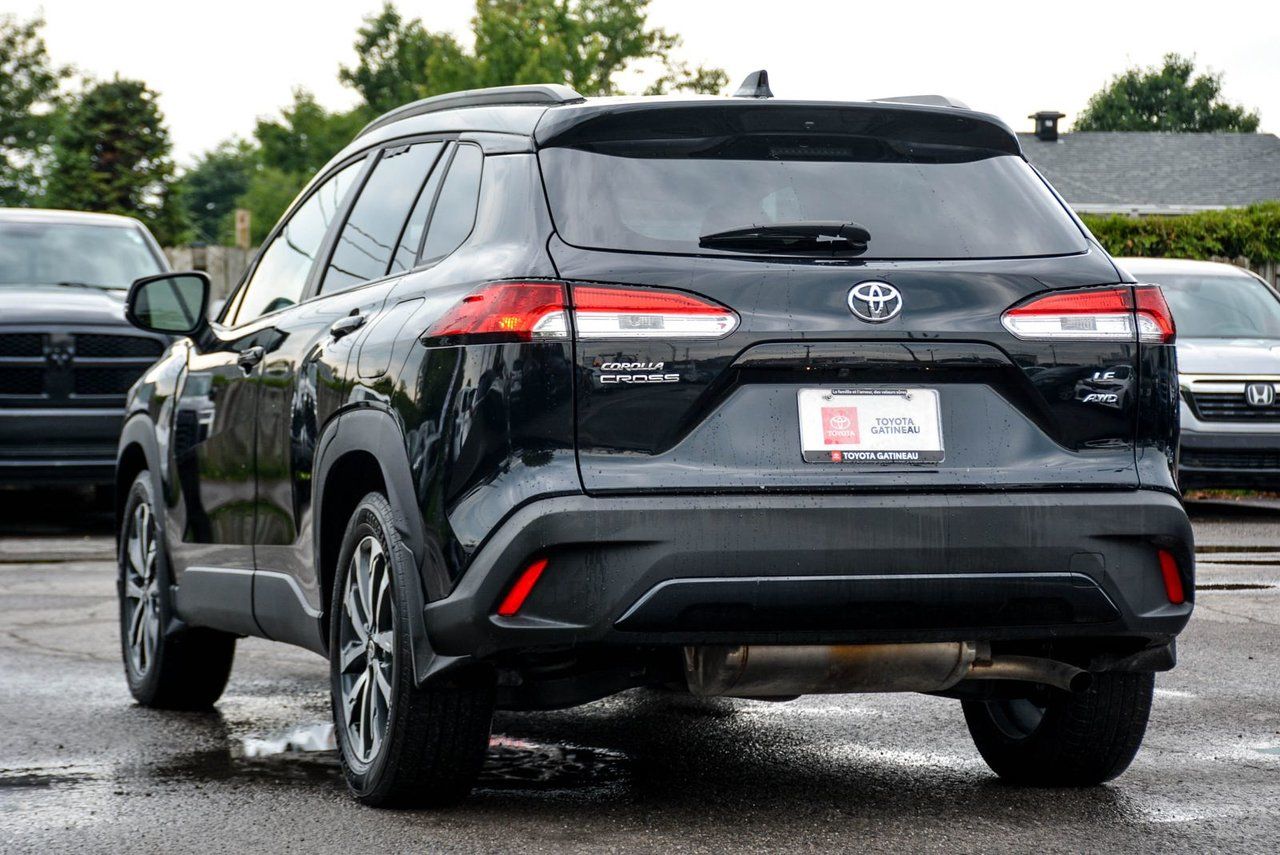 Toyota Corolla Cross LE UPGRADE SUNROOF CERTIFIED TOYOTA 2025 — photo 6