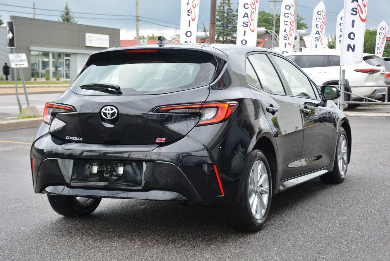 Toyota Corolla Hatchback SE PLUS 2025 — photo 8