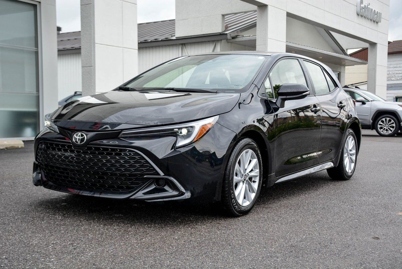 Toyota Corolla Hatchback SE PLUS 2025