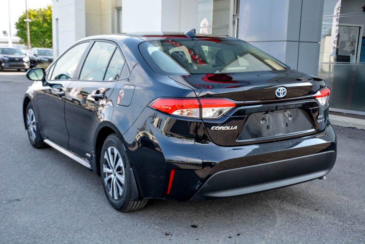 Toyota Corolla Hybrid LE AWD 2025 — photo 6