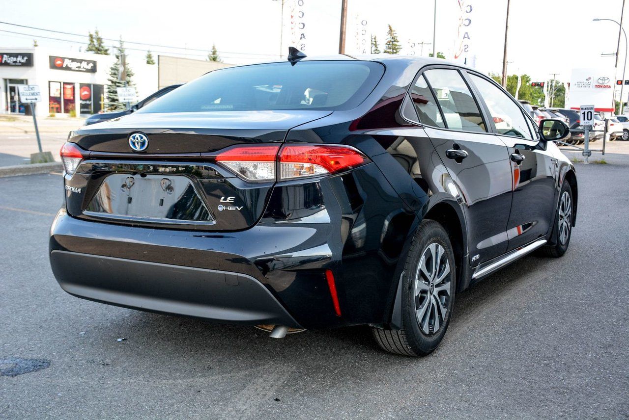 Toyota Corolla Hybrid LE AWD 2025 — photo 8