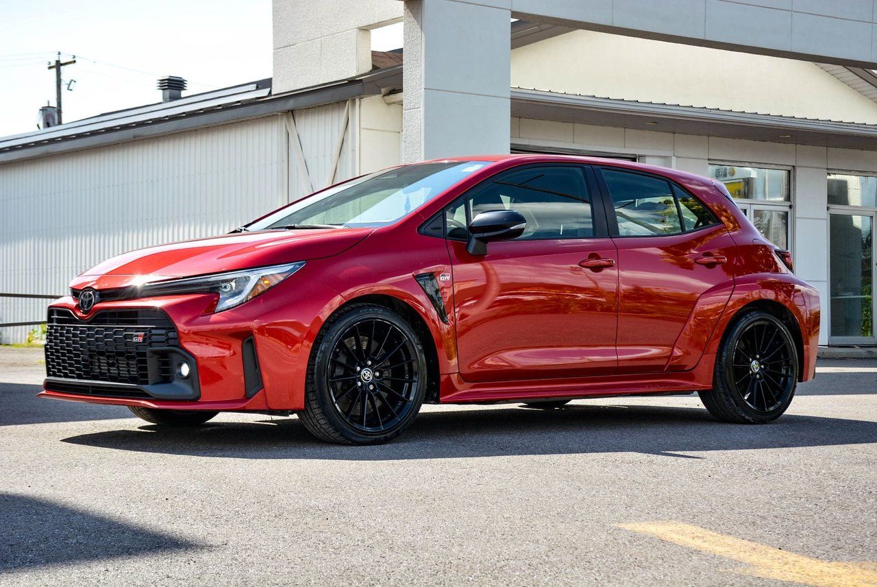 Toyota GR Corolla CORE AWD CERTIFIED TOYOTA 2023 — photo 3
