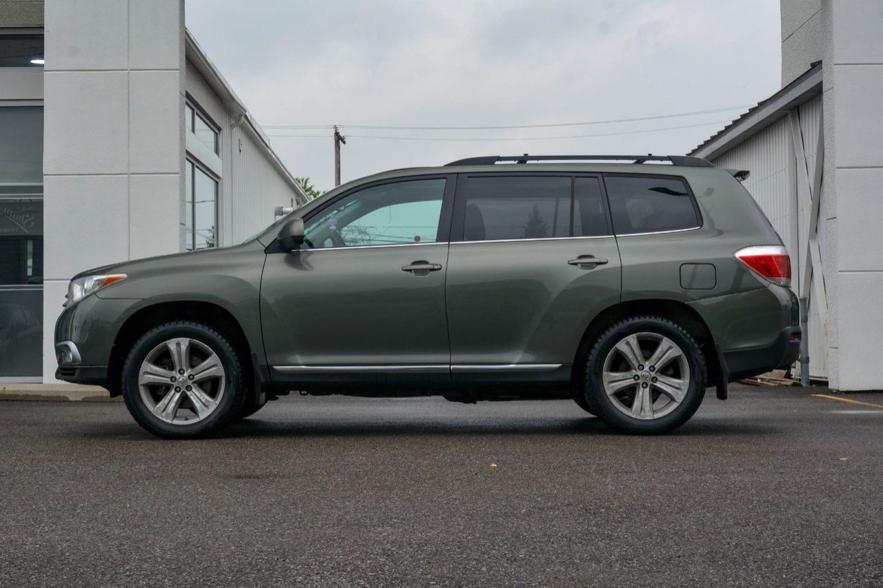Toyota Highlander Sport 4WD V6 2012 — photo 3