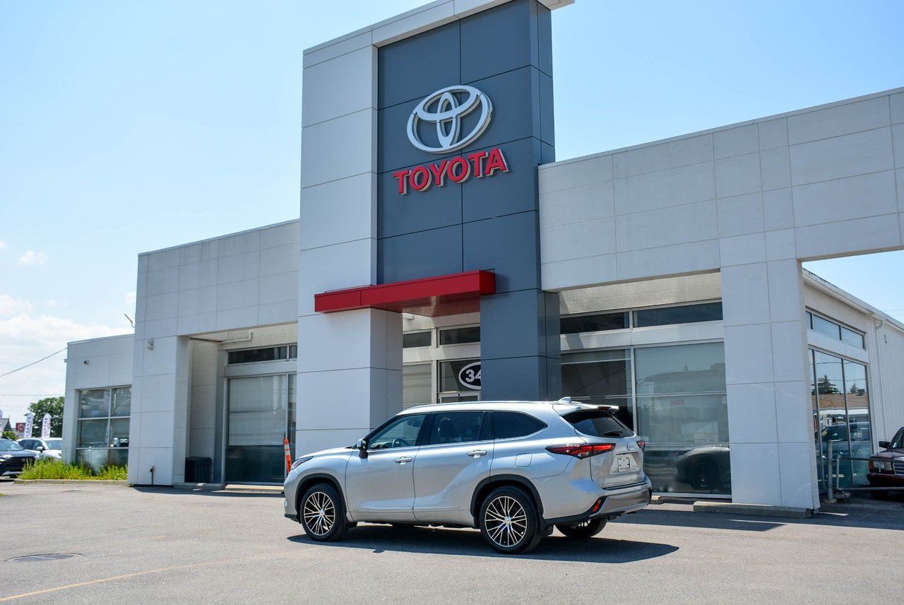 Toyota Highlander Hybrid Limited PLATINUM 2024 — photo 7