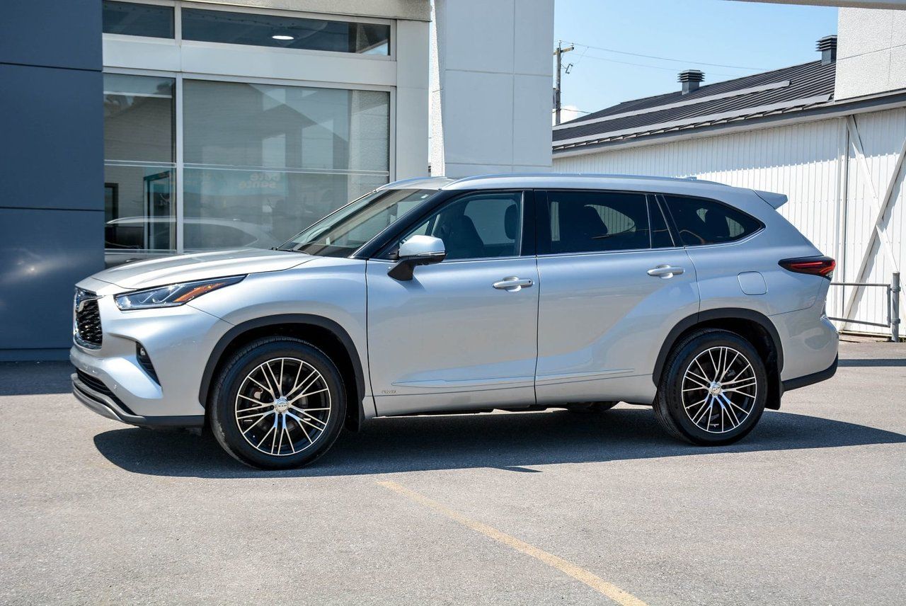 Toyota Highlander Hybrid Limited PLATINUM 2024 — photo 4