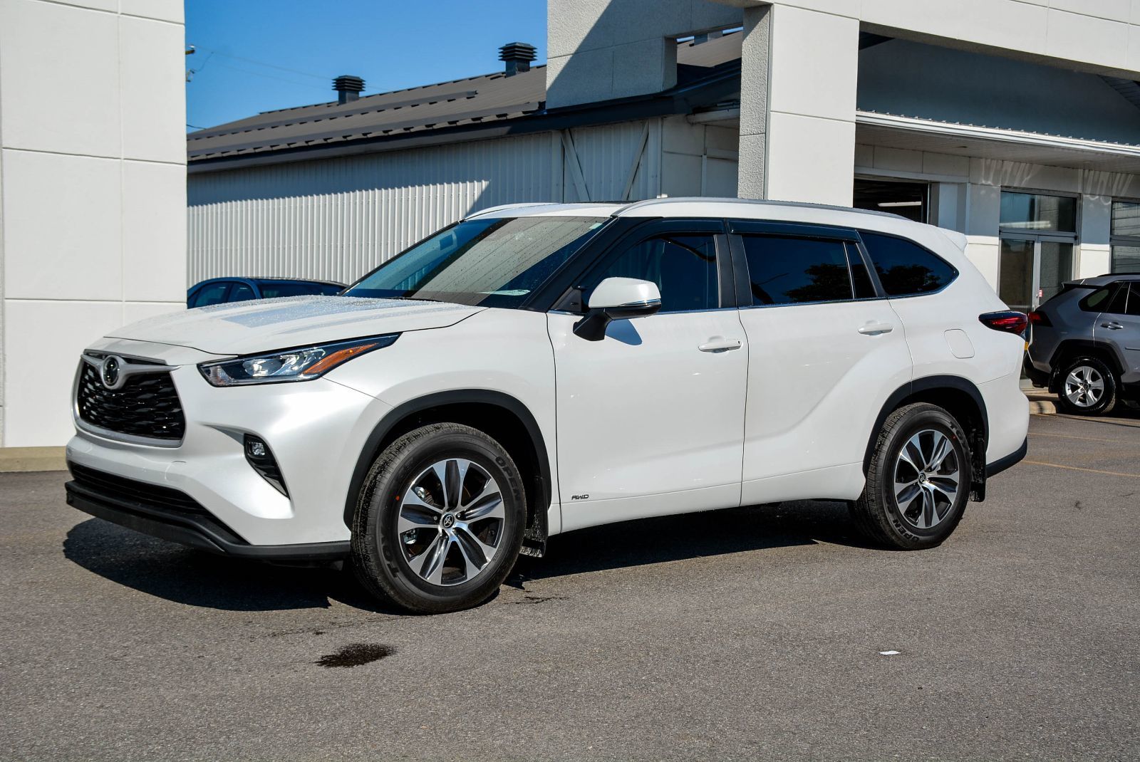 Toyota Highlander Hybrid XLE 2026 — photo 2