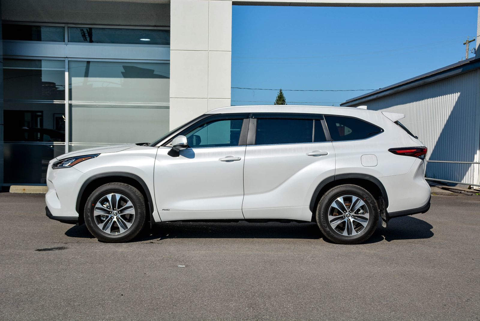 Toyota Highlander Hybrid XLE 2026 — photo 3