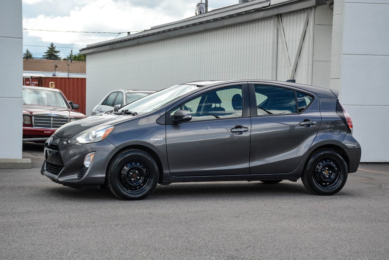 Toyota Prius c Technology 2016 — photo 2