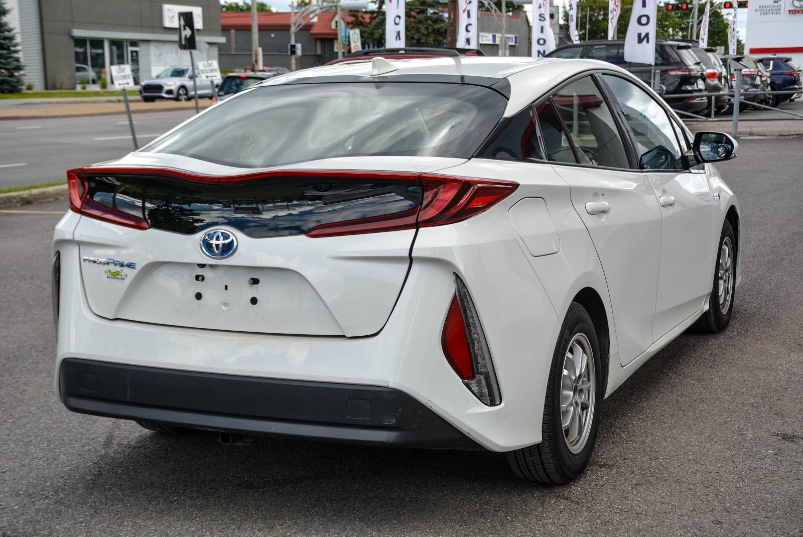 Toyota Prius Prime BASE 2017 — photo 8
