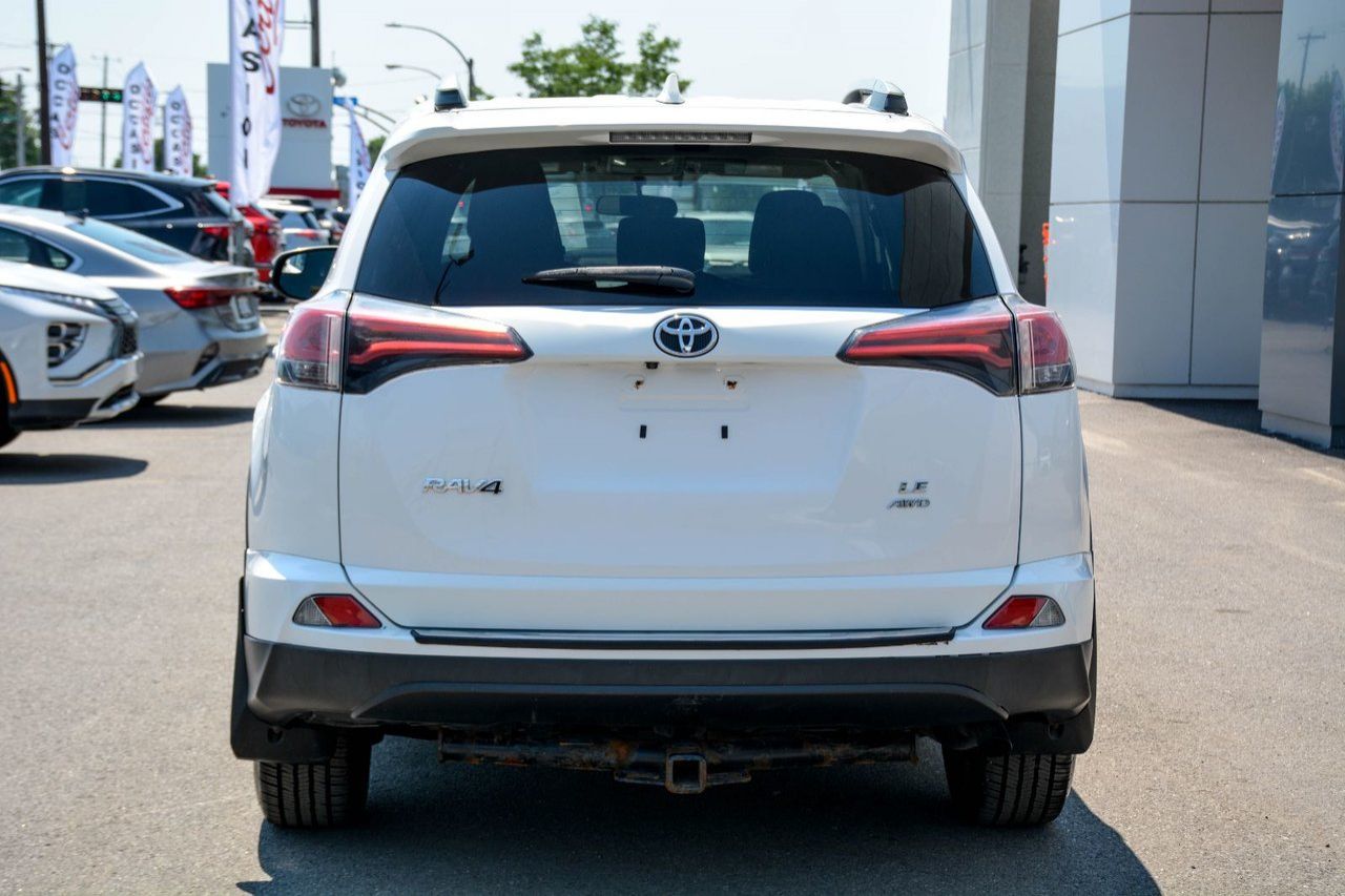 Toyota RAV4 LE AWD 2016 — photo 7
