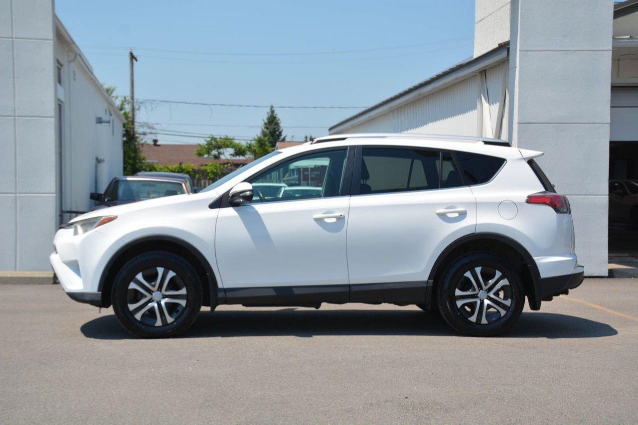 Toyota RAV4 LE AWD 2016 — photo 4