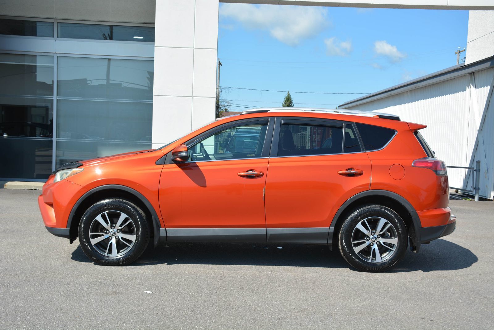 Toyota RAV4 XLE 2016 — photo 3
