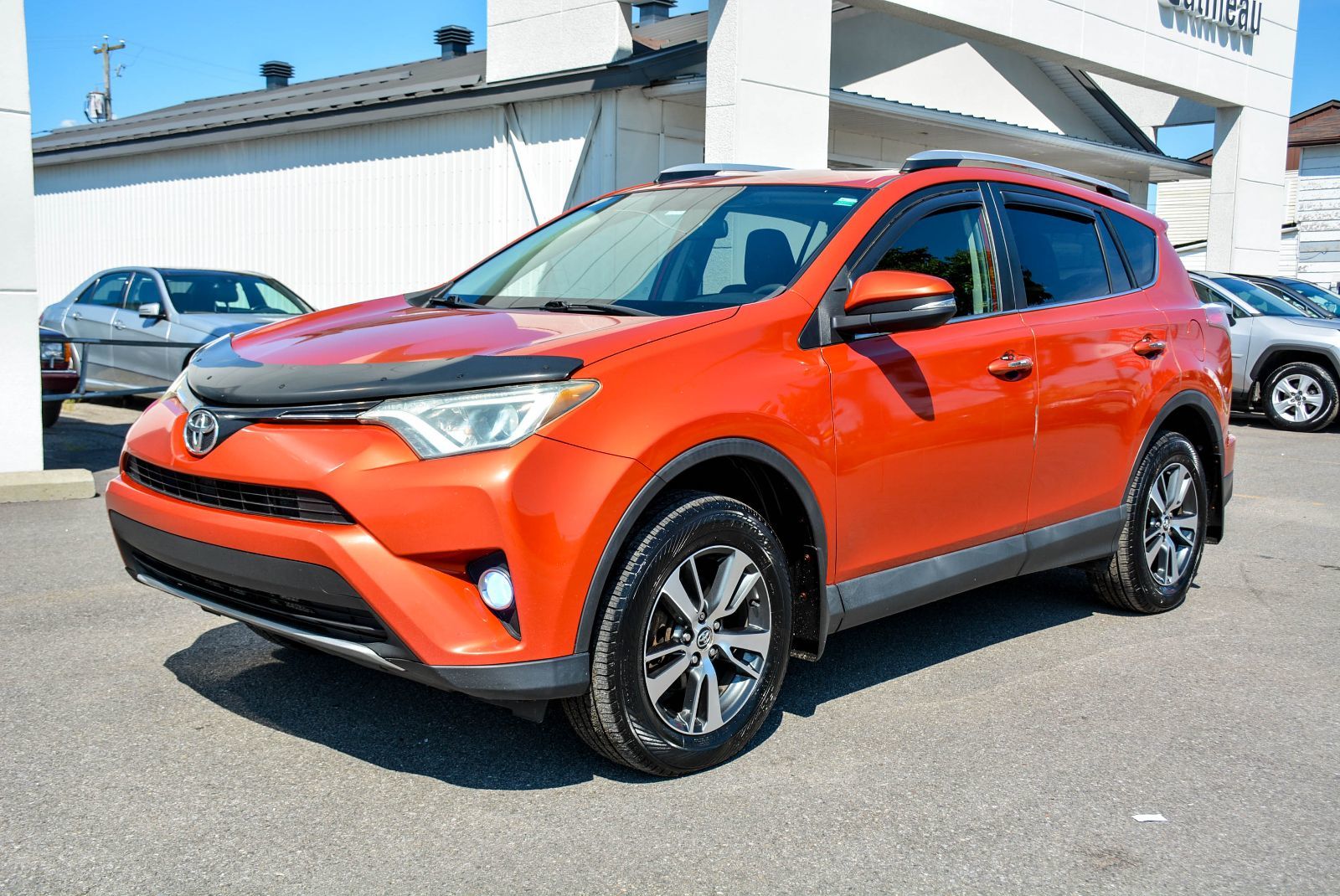 Toyota RAV4 XLE 2016