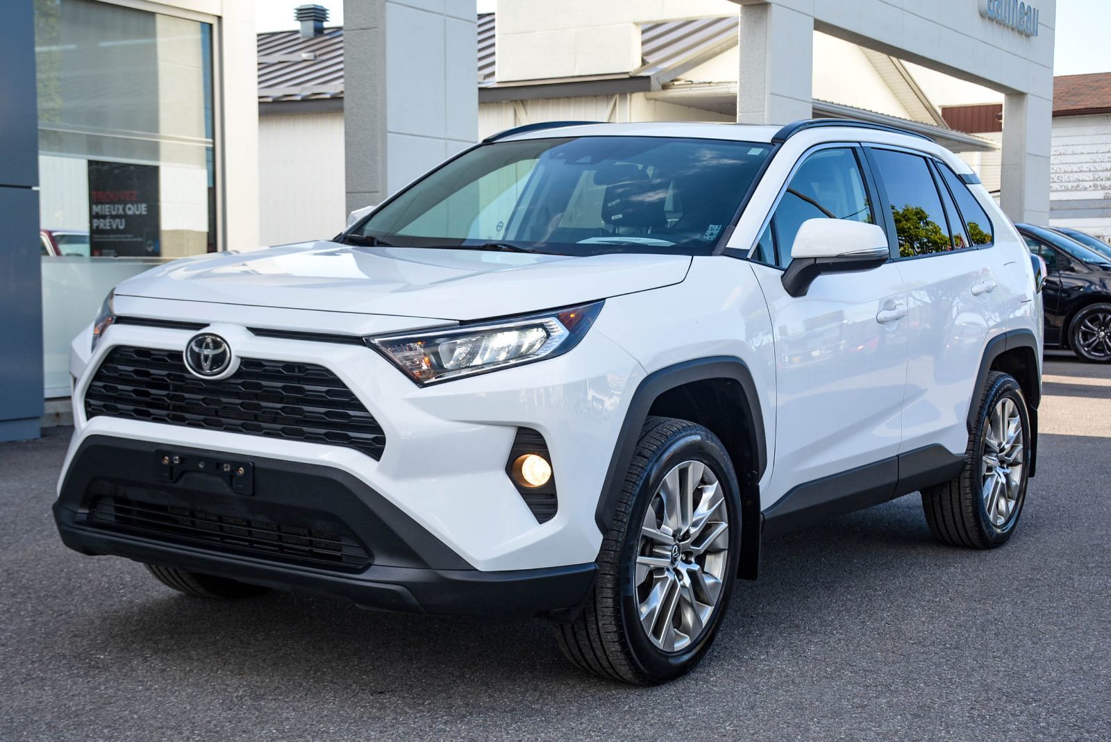 Toyota RAV4 XLE PREMIUM LEATHER SUNROOF 2019