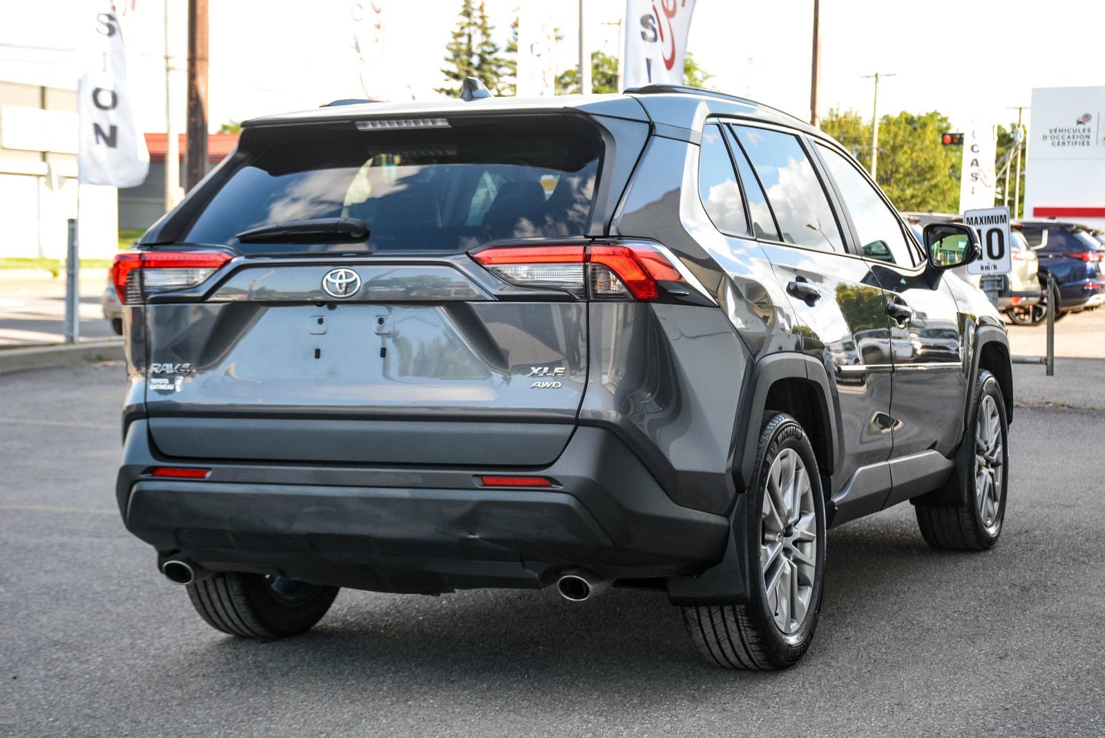 Toyota RAV4 XLE PREMIUM LEATHER SUNROOF 2022 — photo 7