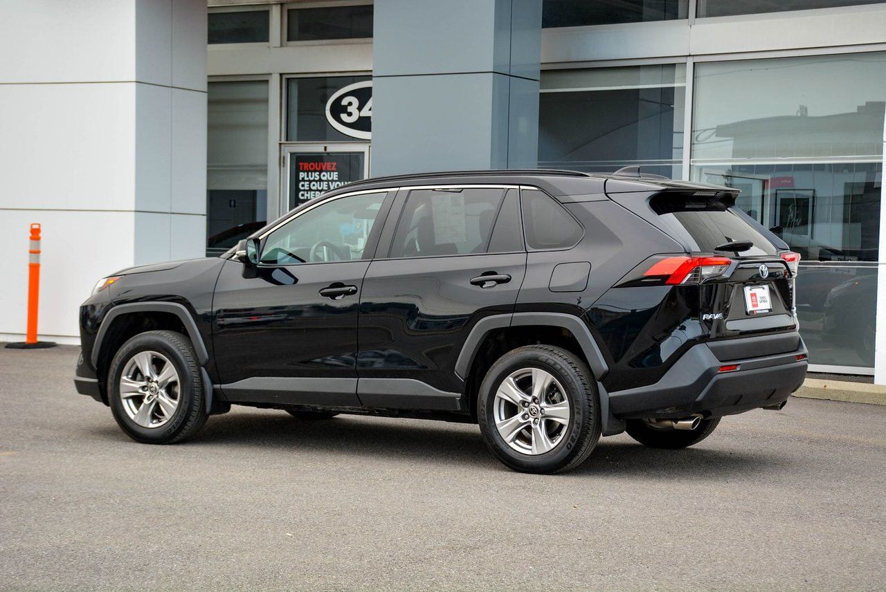 Toyota RAV4 XLE 2023 — photo 6