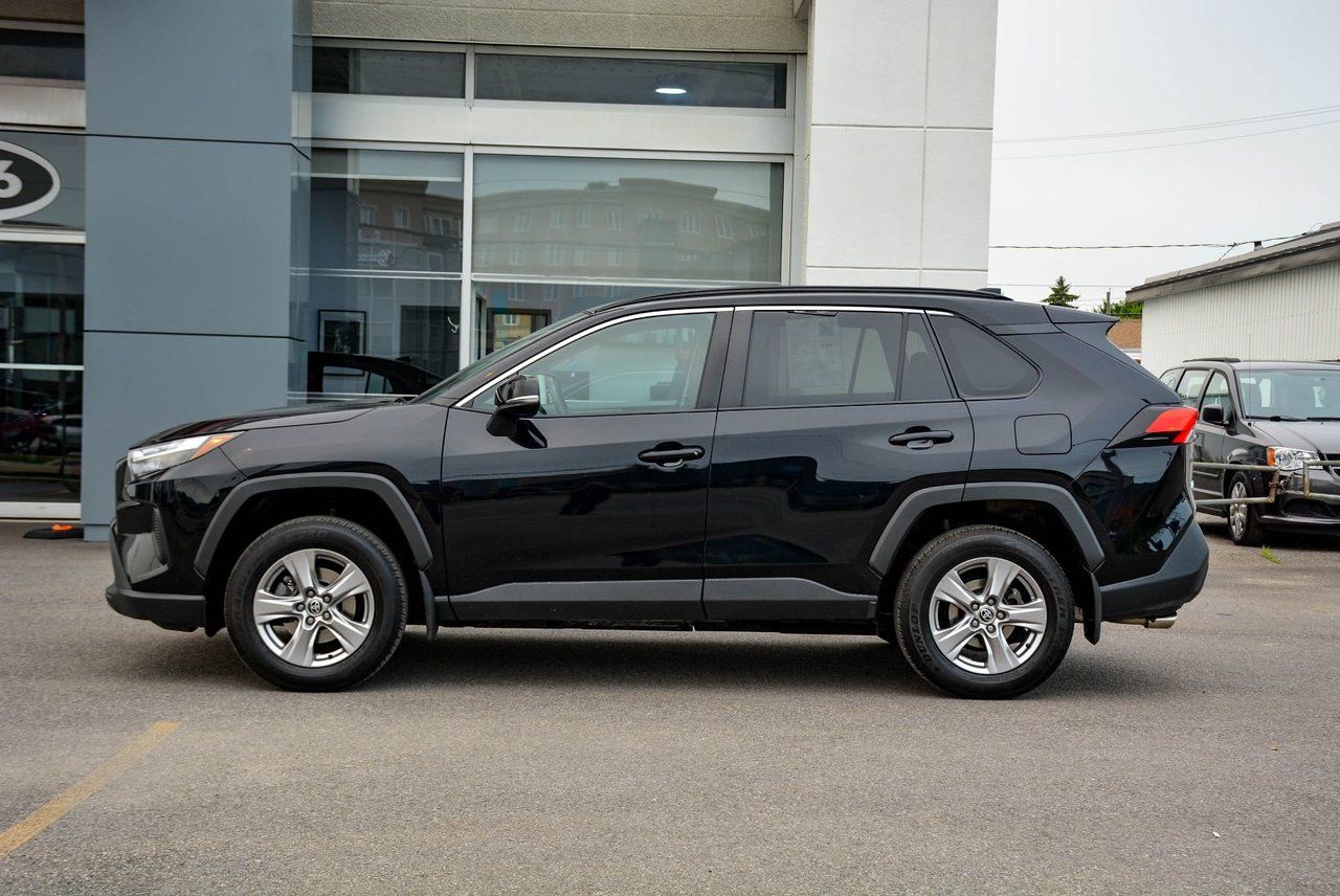 Toyota RAV4 XLE 2023 — photo 5