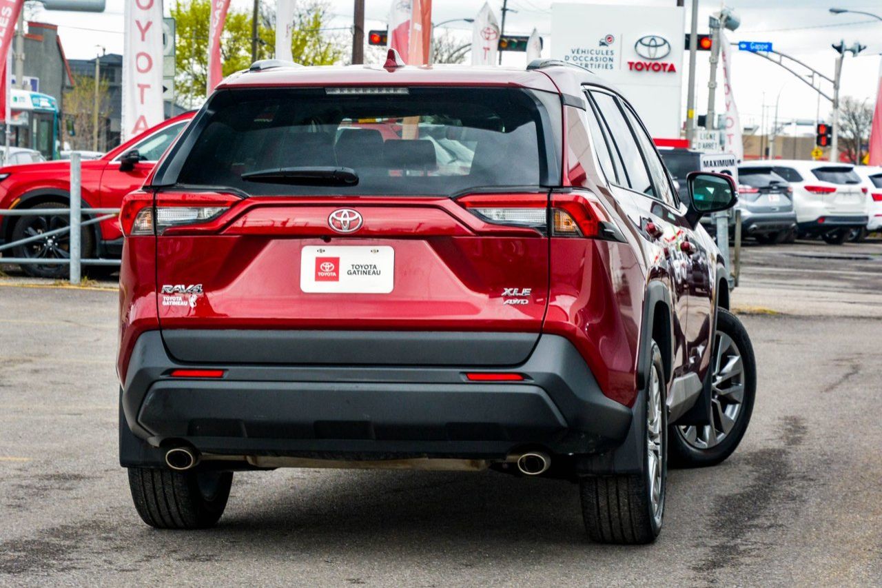 Toyota RAV4 XLE 2023 — photo 4