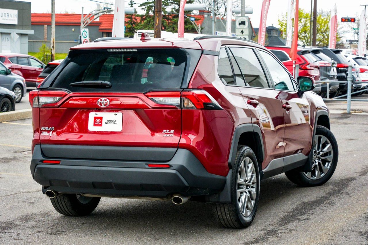 Toyota RAV4 XLE 2023 — photo 5