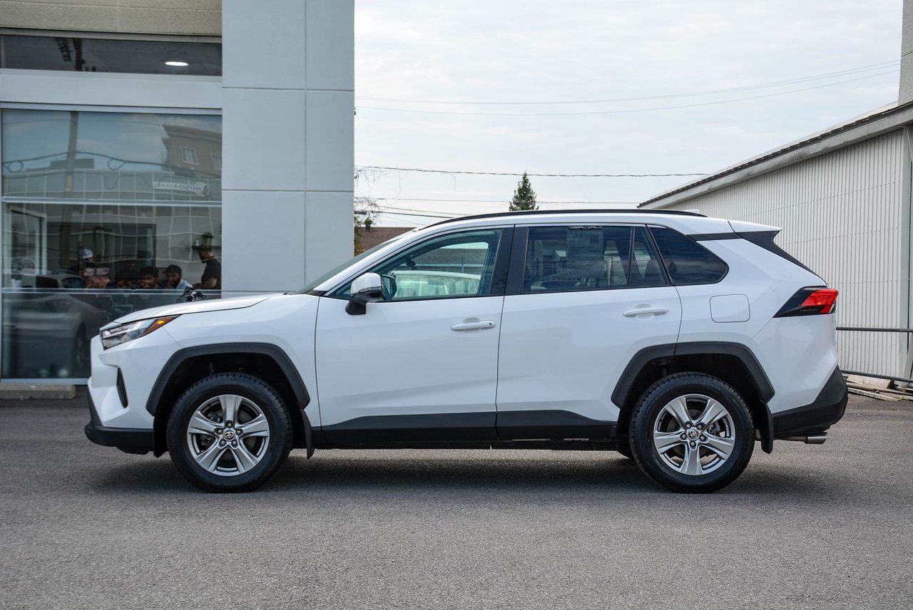 Toyota RAV4 XLE AWD CERTIFIED TOYOTA 2024 — photo 4