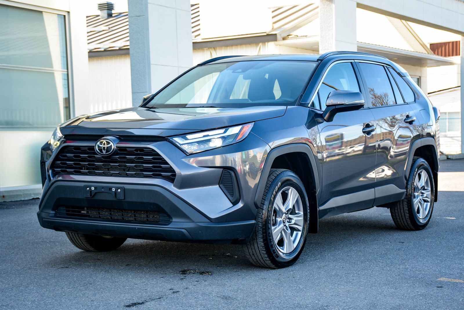 2025 Toyota RAV4 XLE AWD CERTIFIED TOYOTA