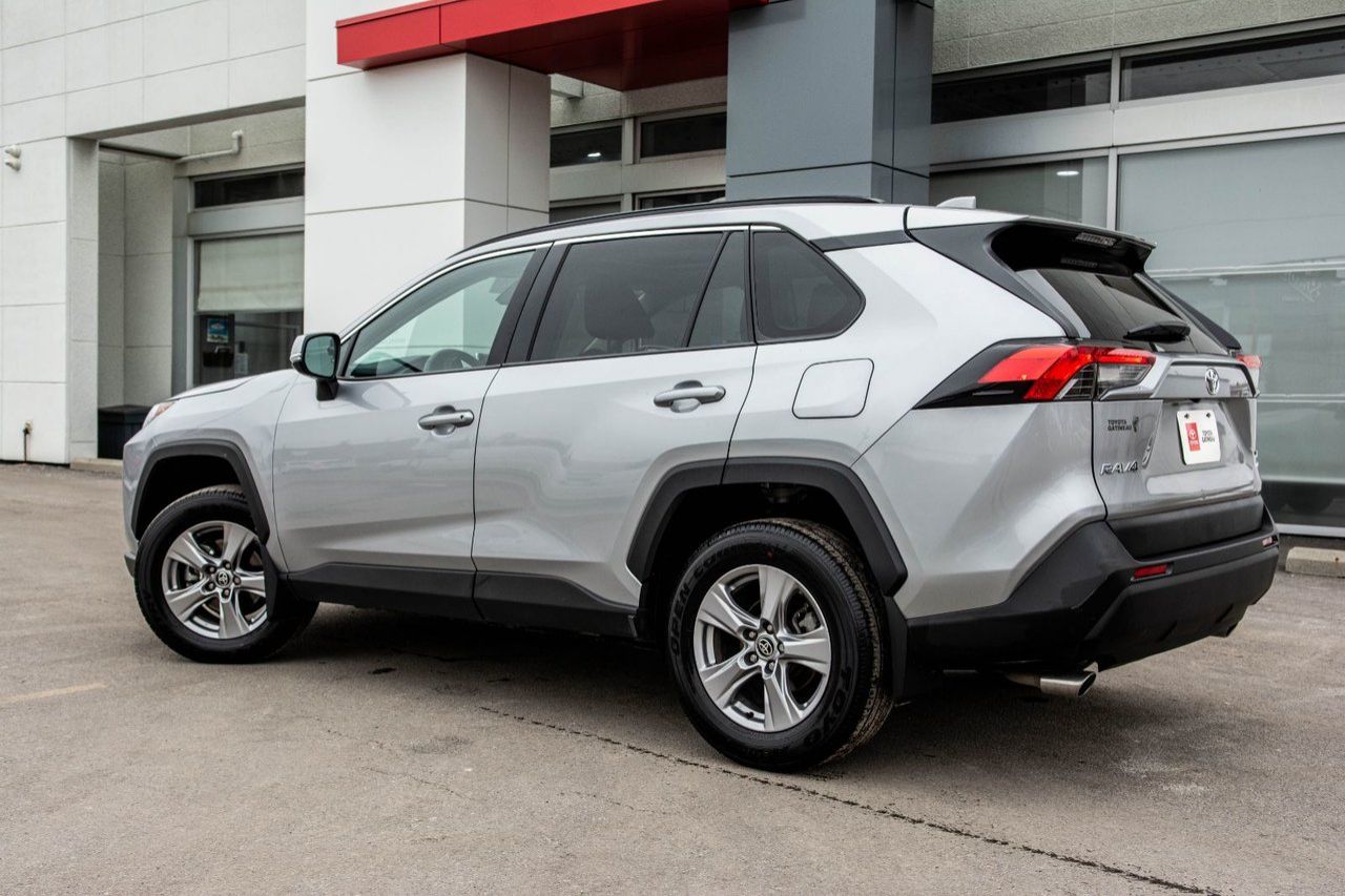 Toyota RAV4 XLE AWD CERTIFIED TOYOTA 2025 — photo 7