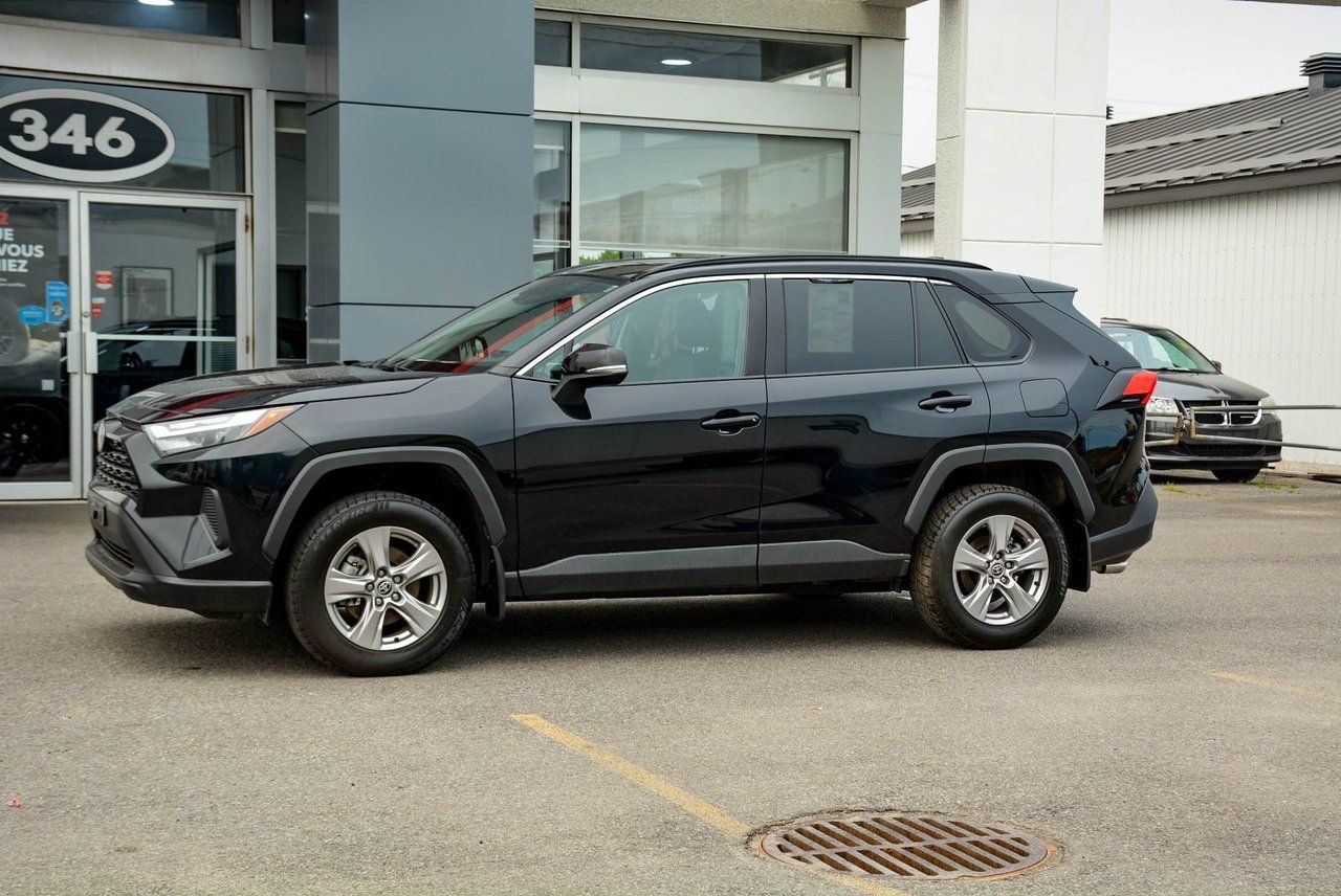 Toyota RAV4 XLE AWD CERTIFIED TOYOTA 2025 — photo 3