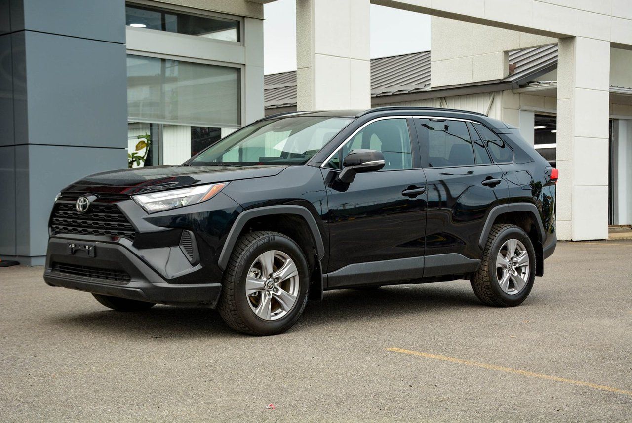 Toyota RAV4 XLE AWD CERTIFIED TOYOTA 2025 — photo 2