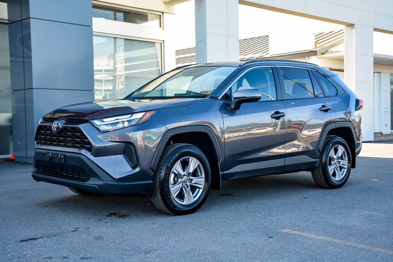 Toyota RAV4 XLE AWD CERTIFIED TOYOTA 2025 — photo 3