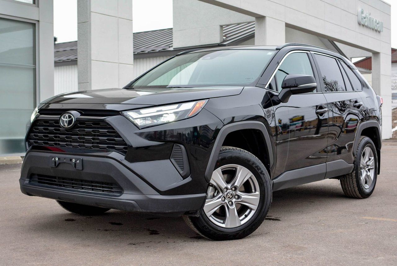 Toyota RAV4 XLE AWD CERTIFIED TOYOTA 2025 — photo 2