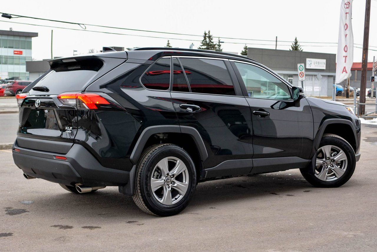 Toyota RAV4 XLE AWD CERTIFIED TOYOTA 2025 — photo 5