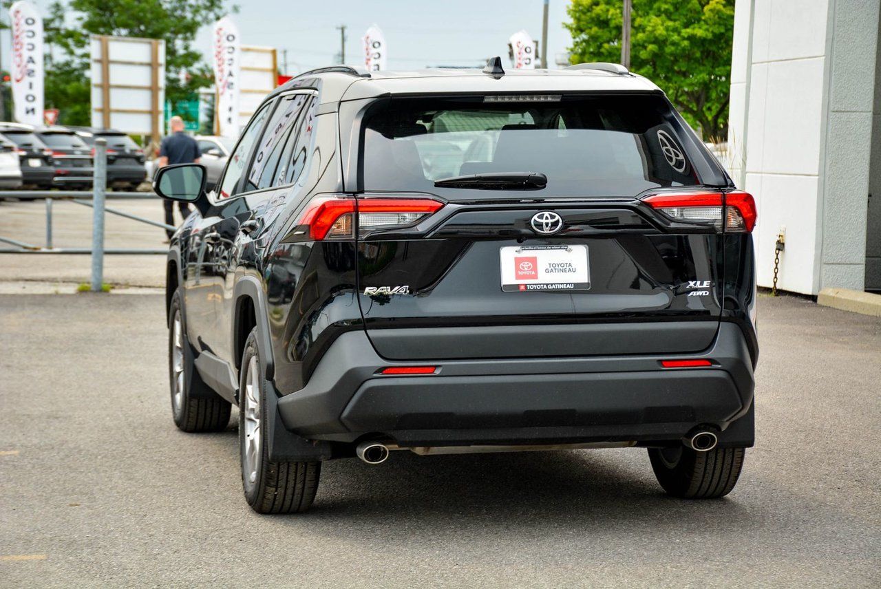 Toyota RAV4 XLE AWD CERTIFIED TOYOTA 2025 — photo 8