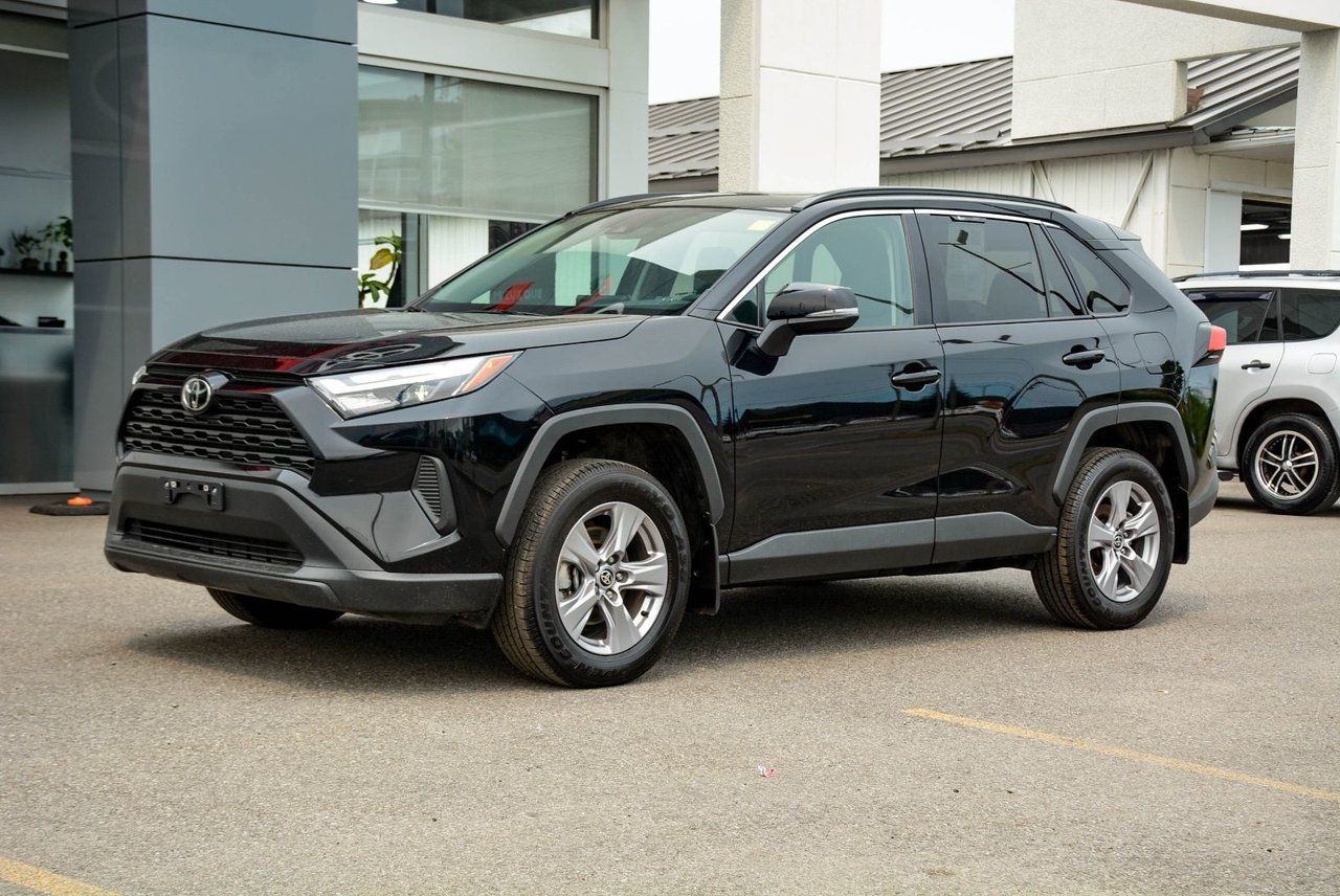 Toyota RAV4 XLE AWD CERTIFIED TOYOTA 2025 — photo 3