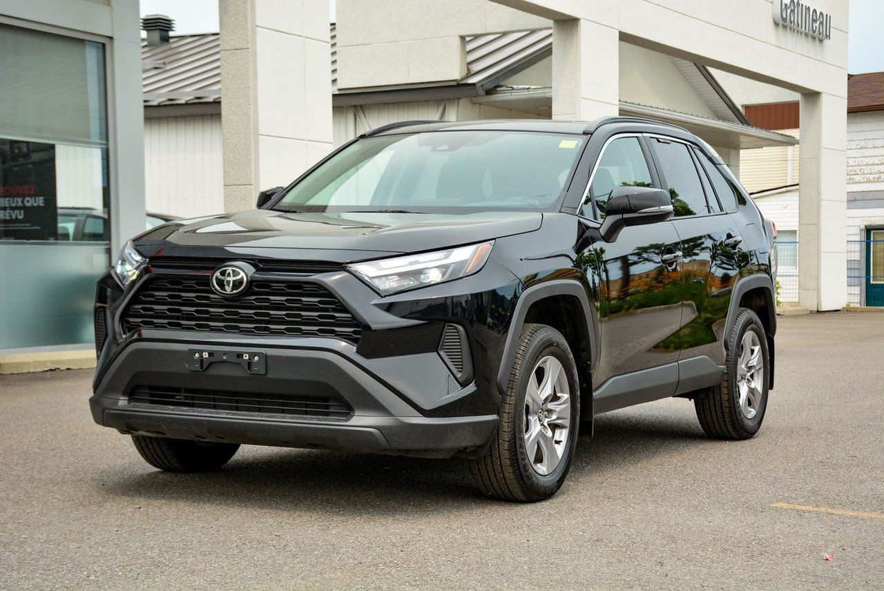 Toyota RAV4 XLE AWD CERTIFIED TOYOTA 2025