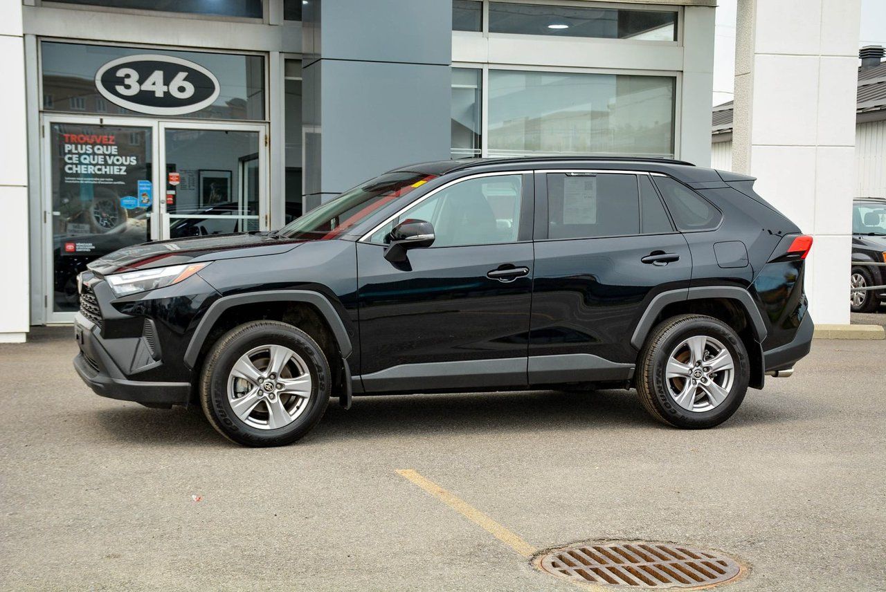 Toyota RAV4 XLE AWD CERTIFIED TOYOTA 2025 — photo 4