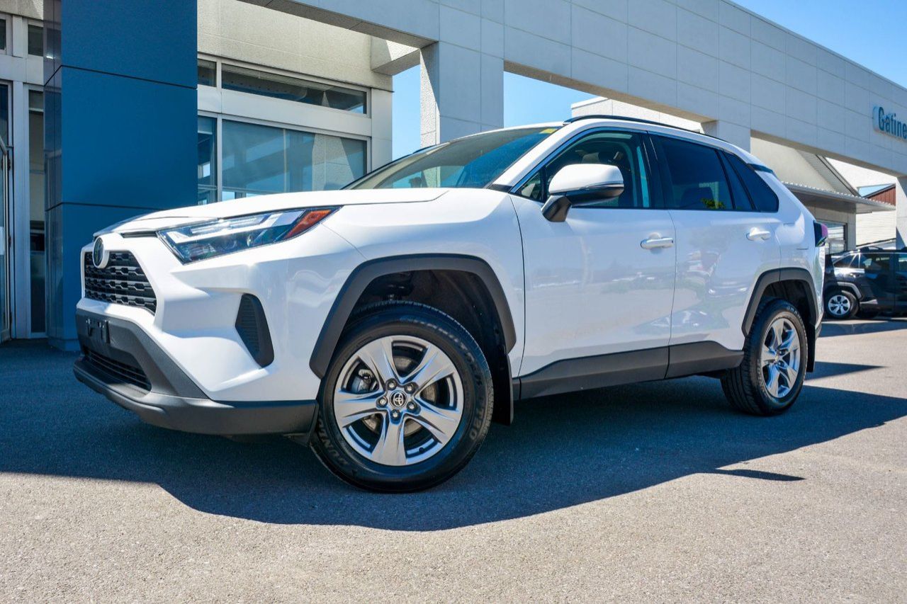 Toyota RAV4 XLE AWD CERTIFIED TOYOTA 2025 — photo 3