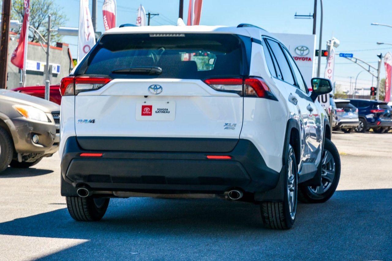 Toyota RAV4 XLE AWD CERTIFIED TOYOTA 2025 — photo 4