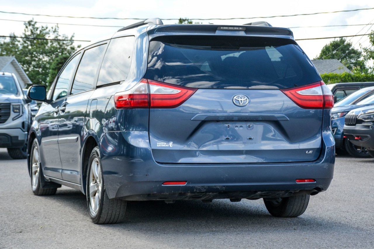 Toyota Sienna LE FWD 2017 — photo 7