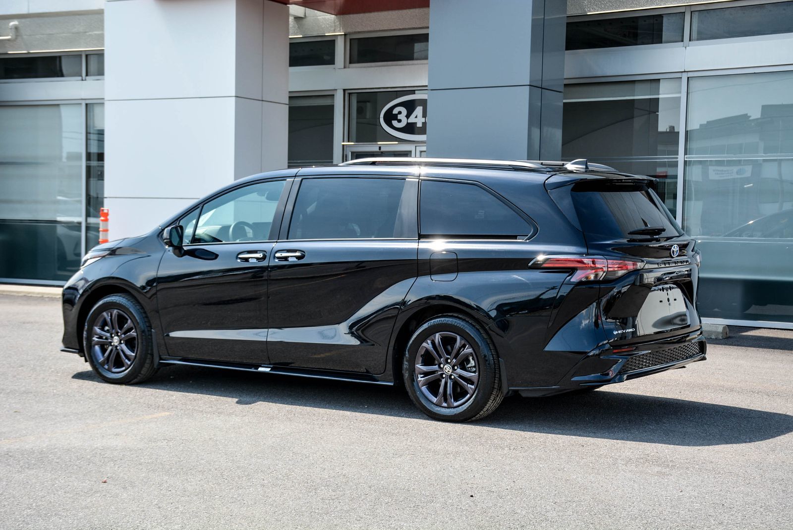 Toyota Sienna XSE AWD CERTIFIED TOYOTA 2025 — photo 5