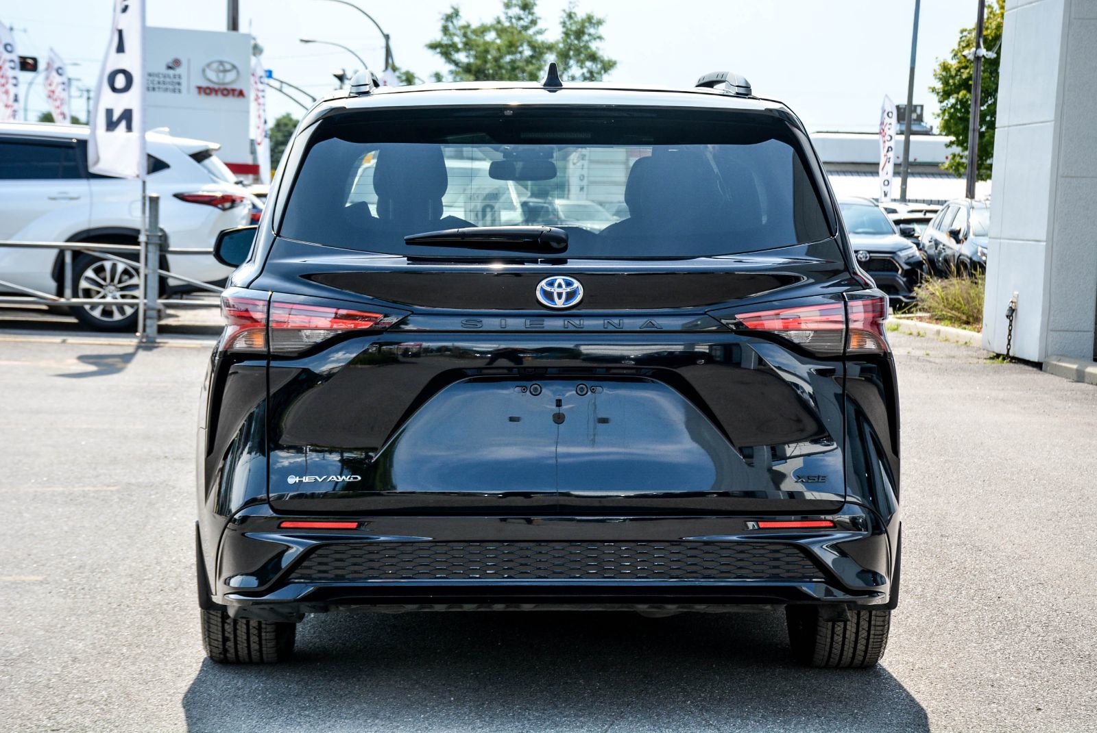 Toyota Sienna XSE AWD CERTIFIED TOYOTA 2025 — photo 8