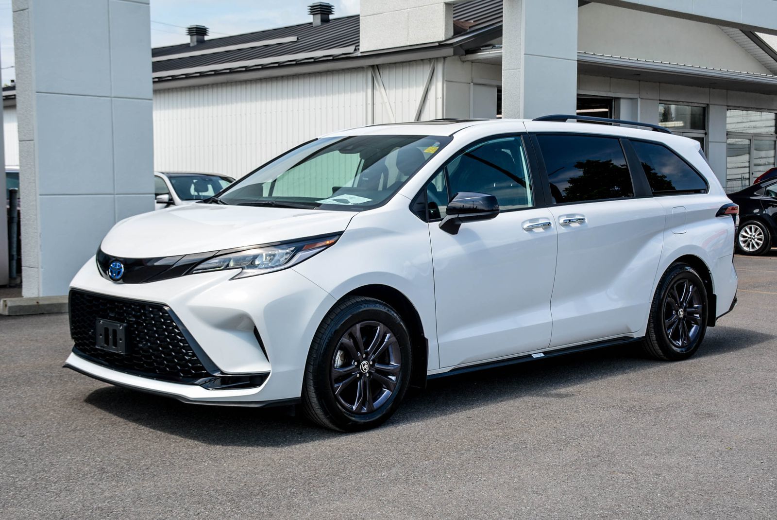 Toyota Sienna XSE AWD CERTIFIED TOYOTA 2025 — photo 2