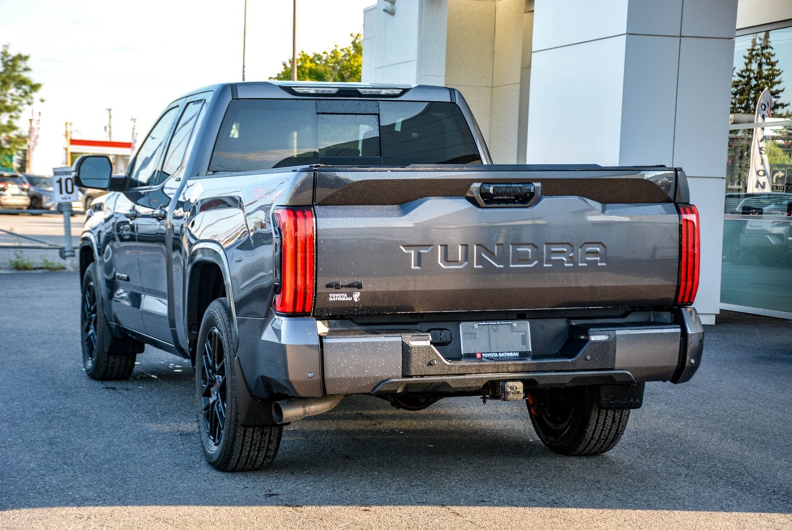 Toyota Tundra SR5 TRD-SPORT LOW KM 2022 — photo 5
