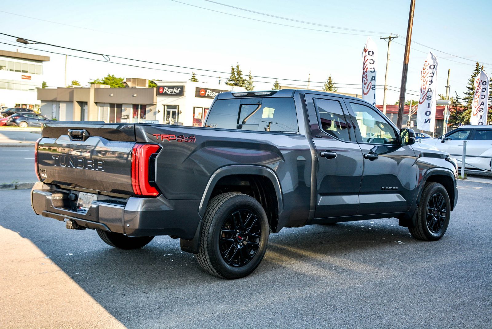 Toyota Tundra SR5 TRD-SPORT LOW KM 2022 — photo 8
