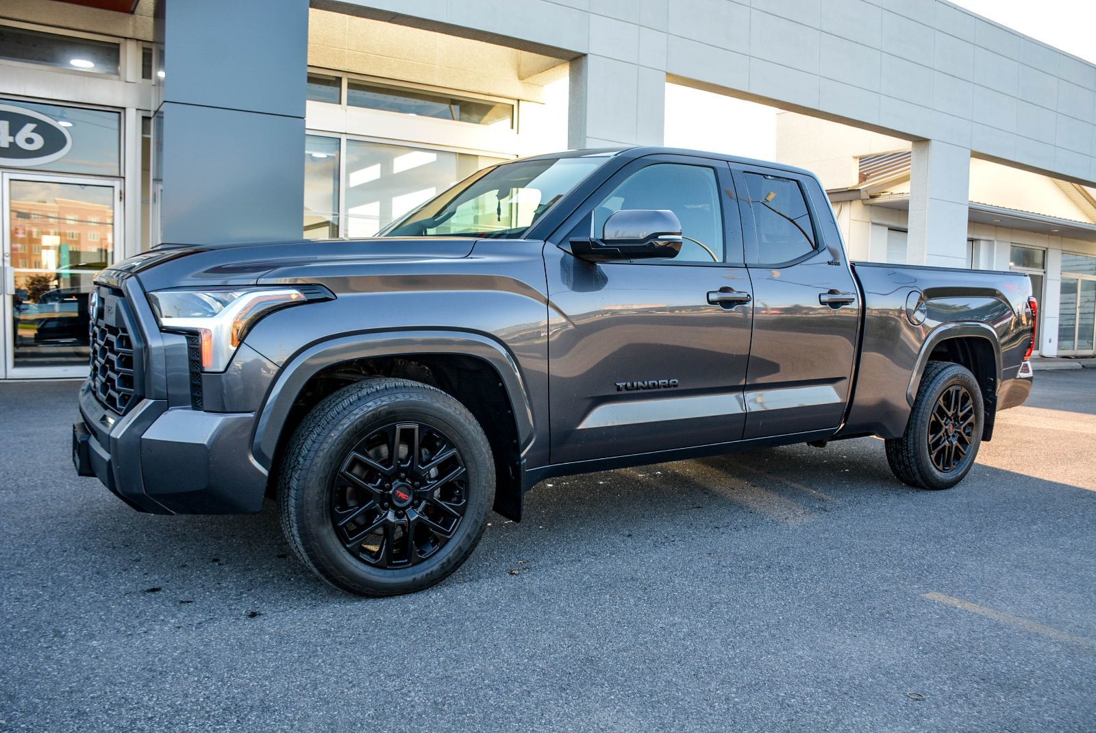 Toyota Tundra SR5 TRD-SPORT LOW KM 2022 — photo 2