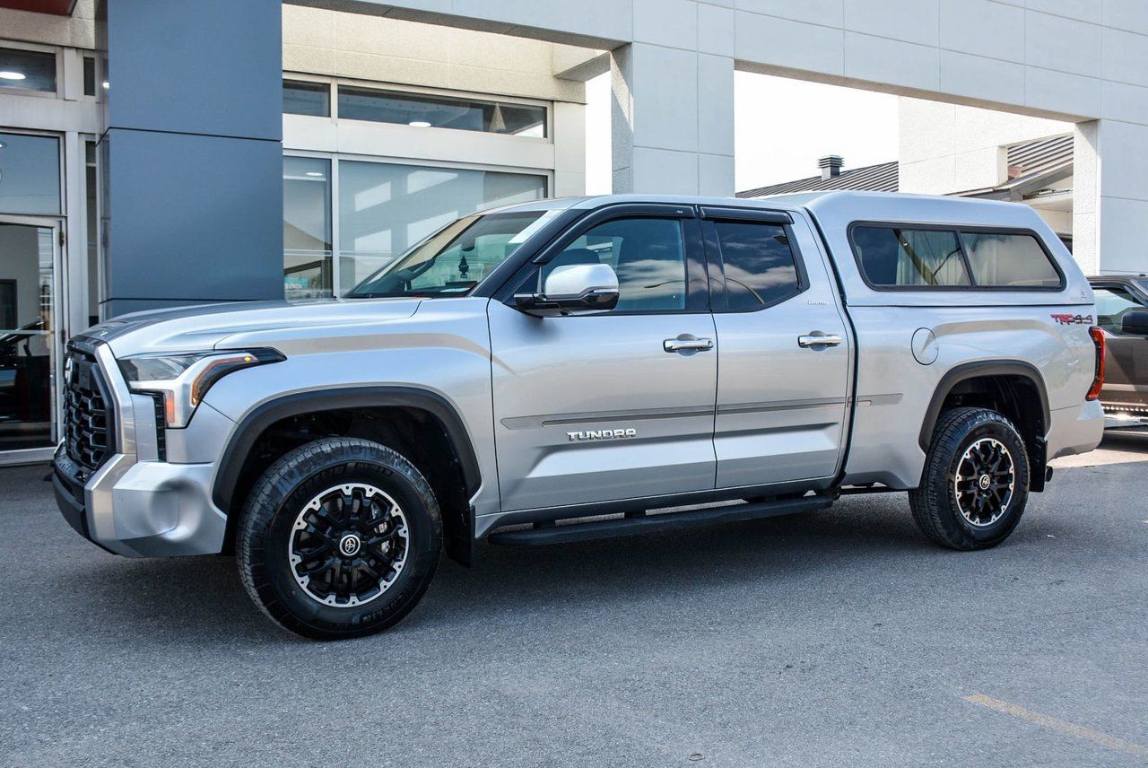 Toyota Tundra Limited 2023 — photo 3