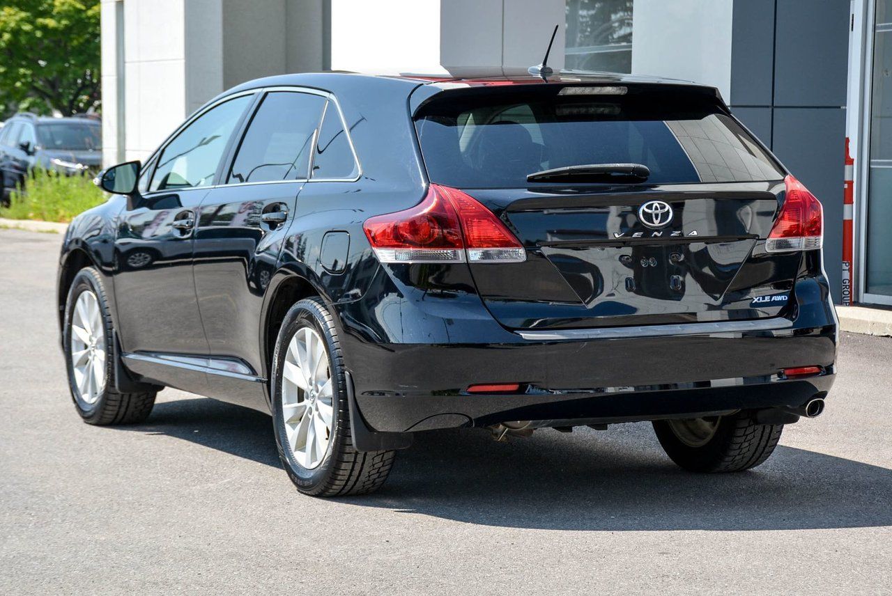 Toyota Venza XLE AWD LOW KM 2.7L 2016 — photo 6