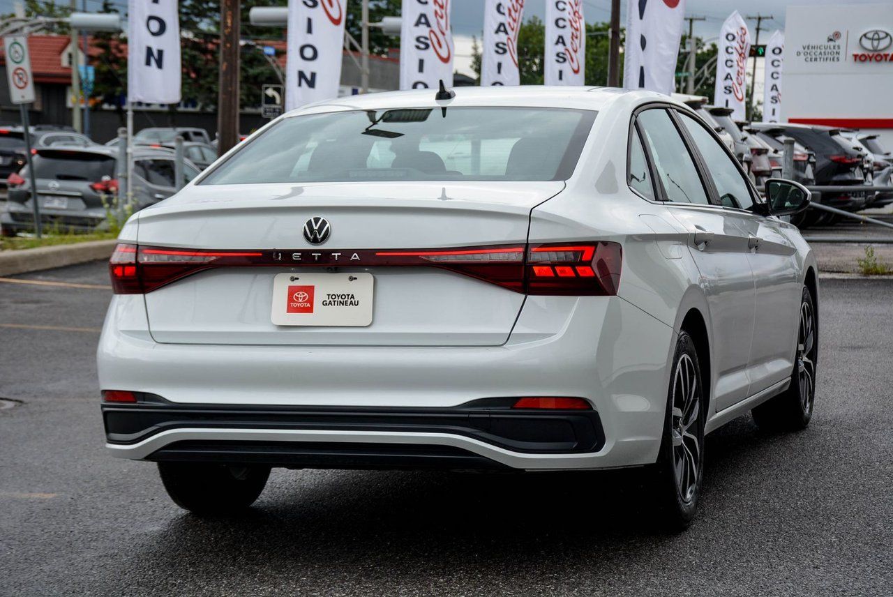 Volkswagen Jetta Comfortline 2025 — photo 8