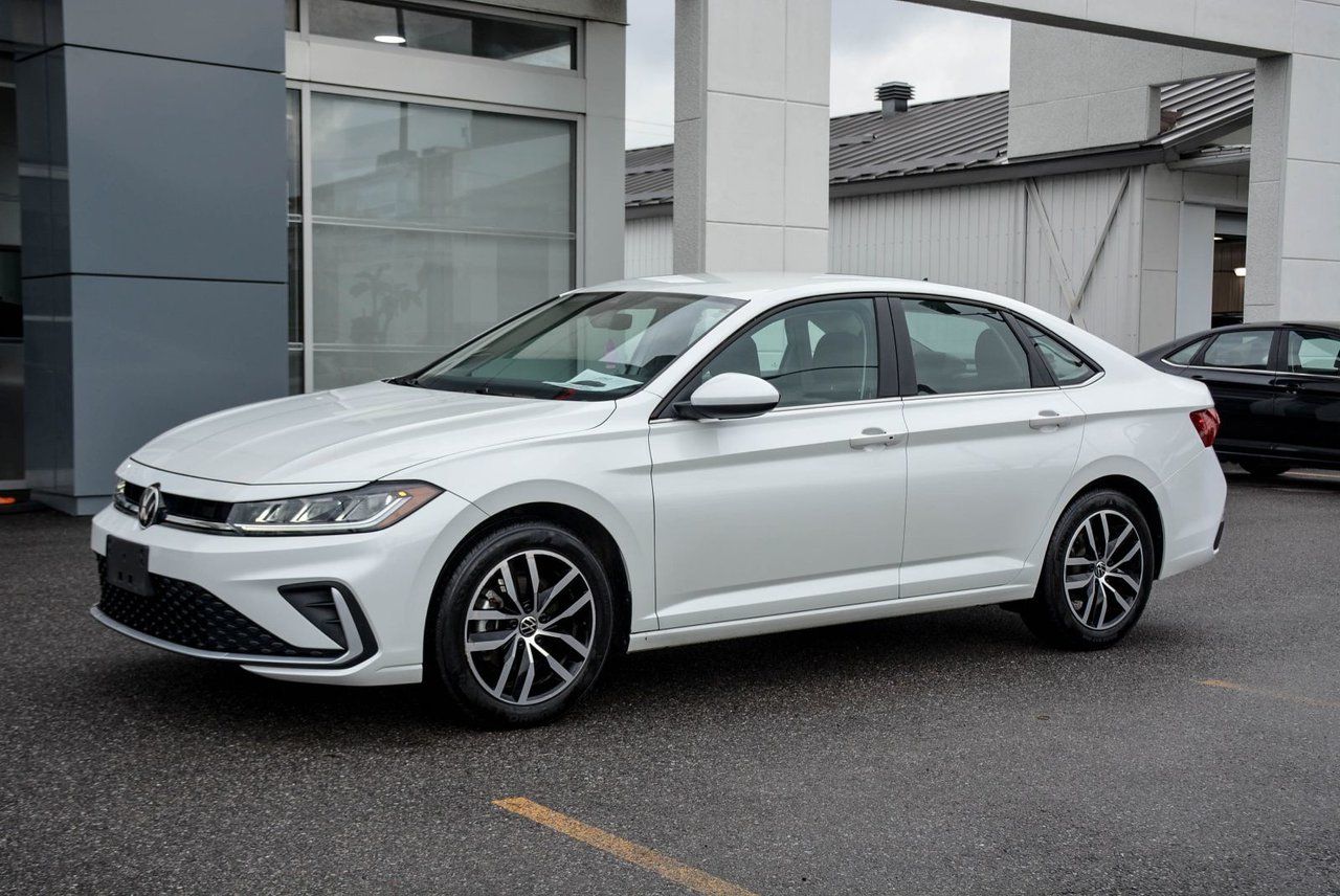 Volkswagen Jetta Comfortline 2025 — photo 3