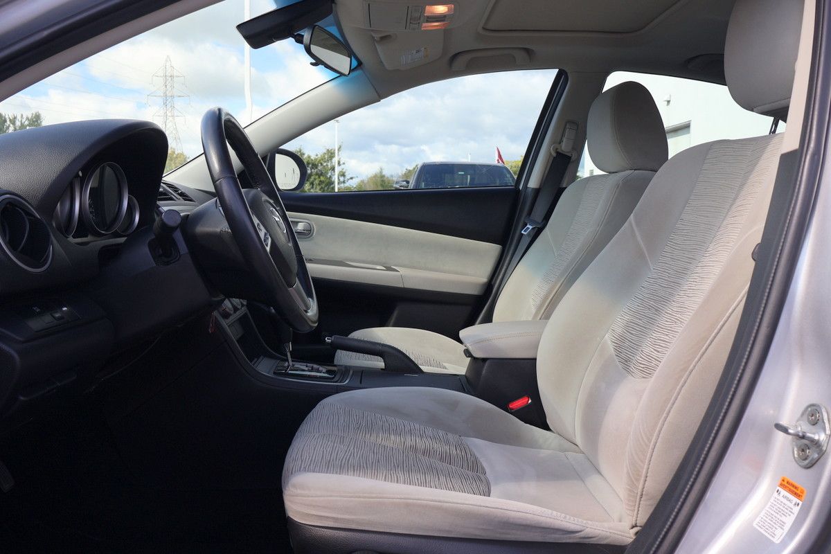 Photo 2010 Mazda Mazda6 GS, FWD, A/C, POWER GROUP, SUNROOF, CRUISE #8