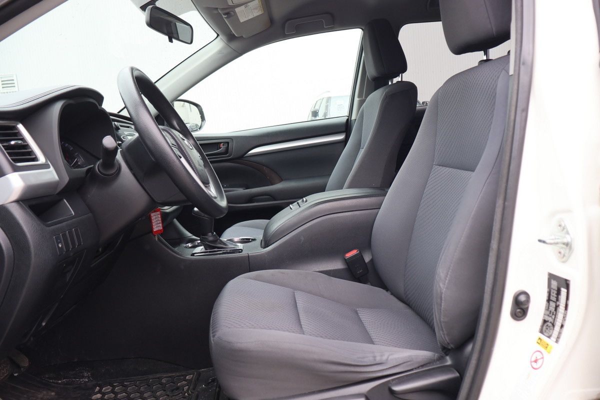 Photo 2014 Toyota Highlander LE, A/C, POWER GROUP, CRUISE CONTROL #7